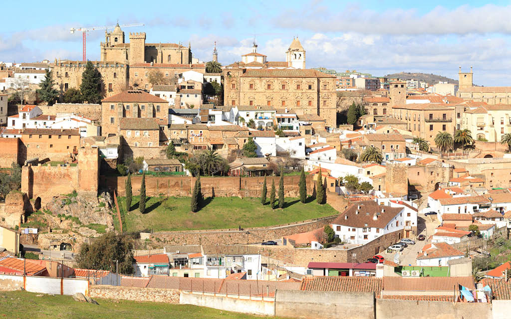 Guía de monumentos y pubelos que ver en Cáceres ciudad y provincia