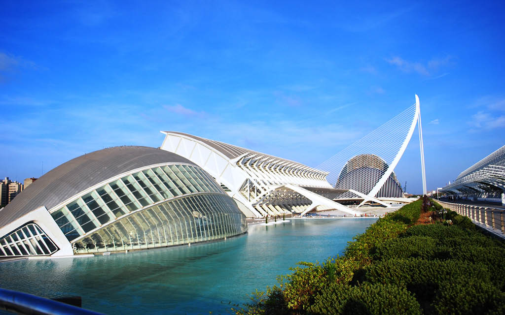La Ciudad de las Ciencias y las Artes es uno de los imprescindibles que ver en Valencia