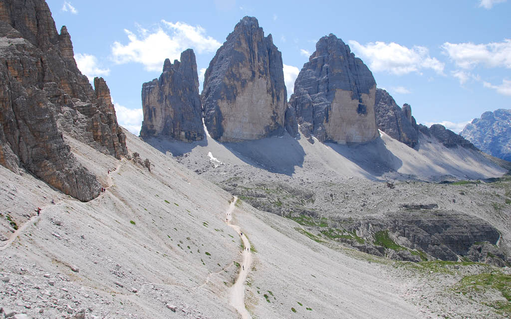 Tres Cimas de Lavaredo es el trekking más emblemático y conocido de Dolomitas