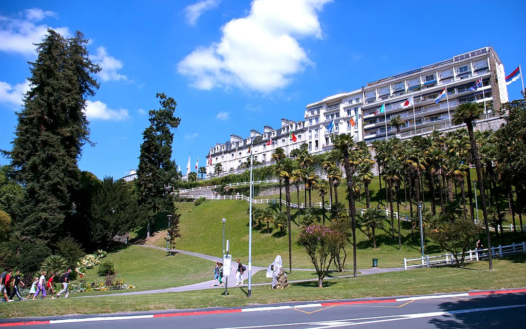 El Boulevard de los Pirineos es la avenida principal de Pau